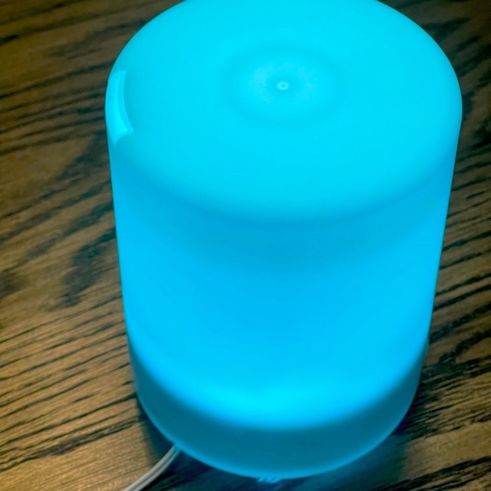 NEW Aromatherapy Diffuser-300 ml. (Incl. complimentary bottle of essential oil)